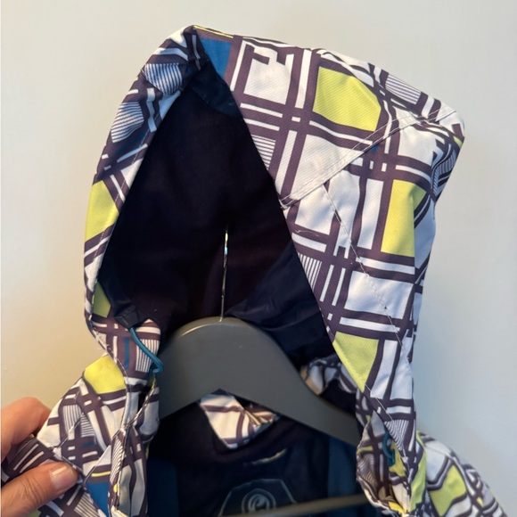 Stylish Geometric Pattern Jacket - Picture 3 of 3